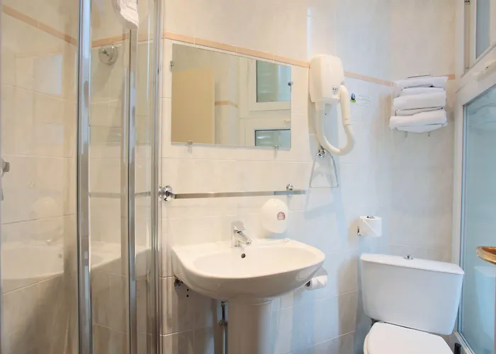 Hotel Grand Du Loiret 3*